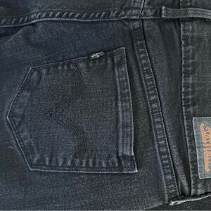 Women’s Levi’s 505 Straight Leg Size 4